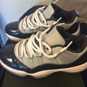 Jordan 11 Georgetown